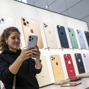 Before You Upgrade, See Which iPhones Apple Accepts in 2026